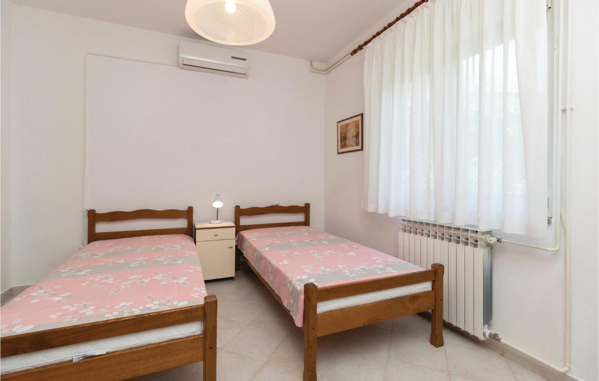 Nice Apartment In Zadar With Kitchen Εξωτερικό φωτογραφία