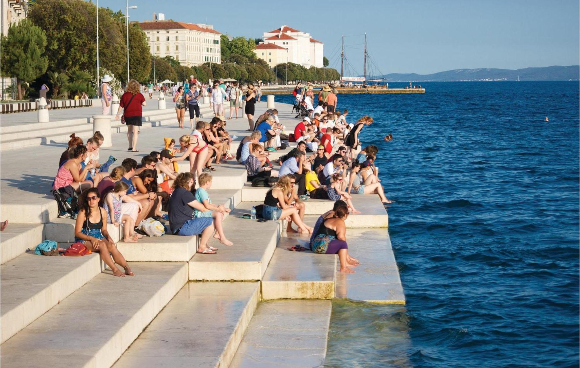 Nice Apartment In Zadar With Kitchen Εξωτερικό φωτογραφία